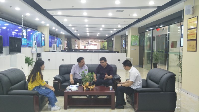 铜仁市科技局杨黎波副局长一行到我